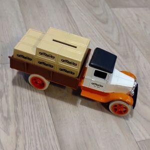 Caterpillar Bank collectables truck bank